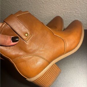American Eagle Outfitters Brown Ankle Booties
